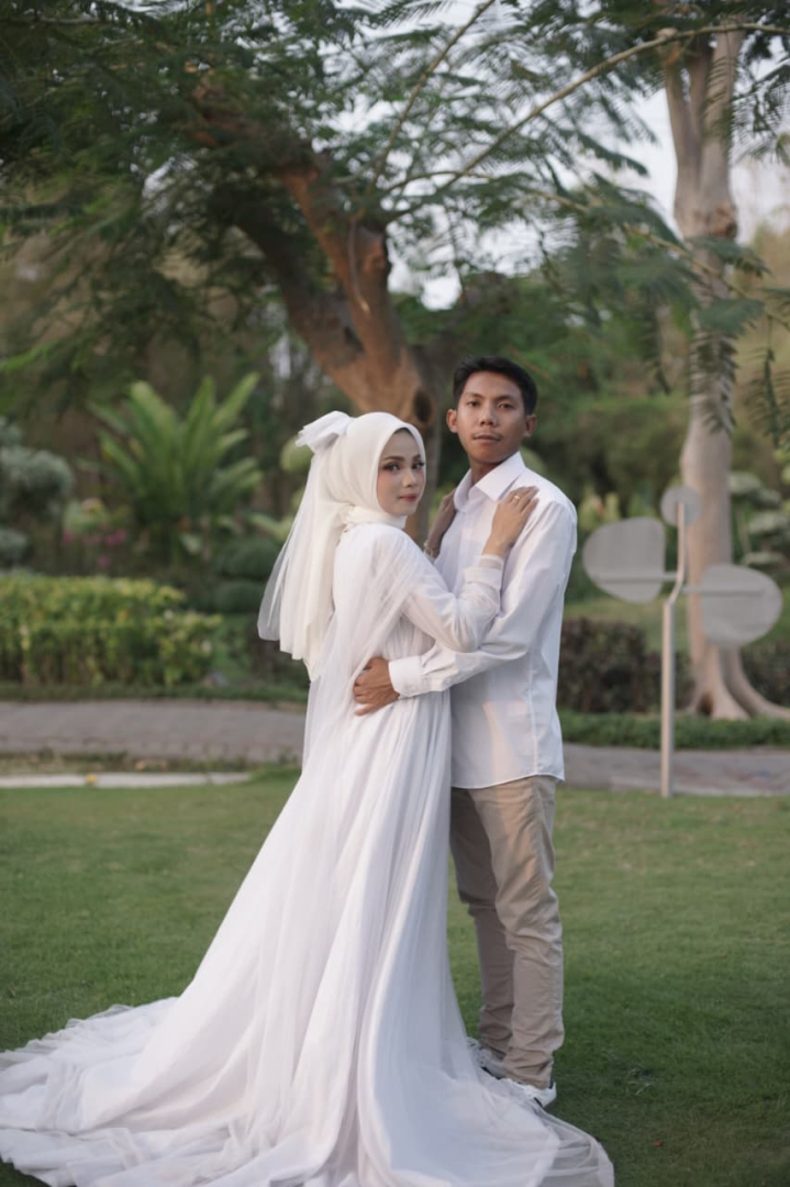 https://wahyudidandevi.webnikah.com/dirmember/00000029/Nautical99/photo-287924-339875-l-202610201124.jpg